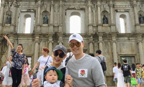 Quý tử nhà Hồ Hạnh Nhi càng lớn càng bụ bẫm đáng yêu