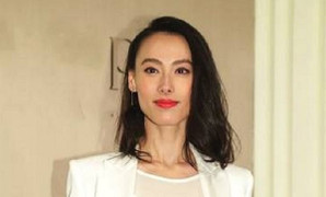 7 năm sau chia tay tỷ phú, kiều nữ TVB rục rịch quay trở lại showbiz kiếm tiền nuôi con