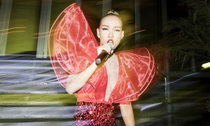 Thảo Trang cực quyến rũ ‘đốt cháy’ sân khấu với hit mới