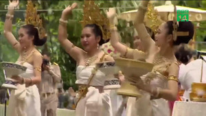 Thái Lan làm lễ tạ lỗi thần linh, rửa tội cho đội bóng nhí