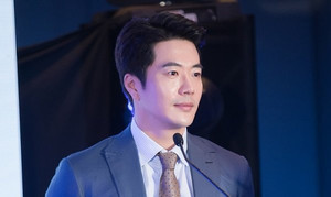 Kwon Sang Woo tiếc nuối vì bỏ lỡ nhiều cơ hội đóng phim ở Việt Nam