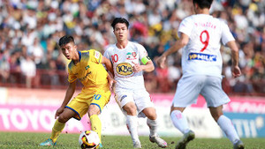 Vùi dập HAGL, SLNA tái lập kỷ lục V-League 13 năm trước