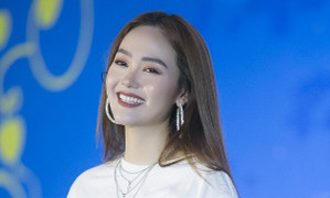 Minh Hằng: ‘Gương mặt tôi thế này chẳng lẽ không có người yêu?’
