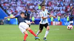 Siêu phẩm vào lưới Argentina của hậu vệ Pháp đẹp nhất World Cup 2018
