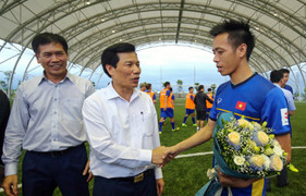 Khủng hoảng VFF thử thách bản lĩnh Bộ trưởng Nguyễn Ngọc Thiện