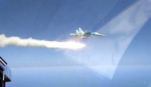 Video: Cường kích Su-34 của Nga phóng tên lửa đánh chìm tàu tại biển Caspi