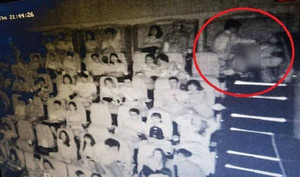 Đôi trai gái bị lộ cảnh nóng trong rạp chiếu phim: Dư luận dậy sóng