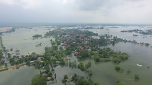 Tin lũ khẩn cấp trên sông Bùi, Hà Nội