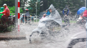 Thời tiết ngày 2/8: Mưa dông tiếp tục bao trùm Bắc Bộ