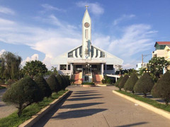 Video: Cận cảnh công trình 5.500 tấn được 'thần đèn' nâng cao 2 m