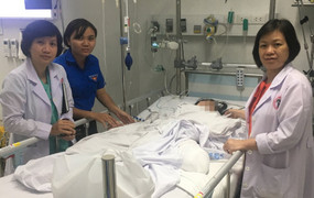 Thương tâm bé gái 10 tuổi bị xe tải cán đứt lìa chân trái