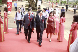 Bộ trưởng Phùng Xuân Nhạ dự khánh thành trường tư thục Tây Nguyên