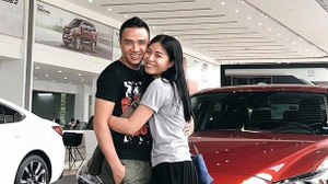 Sau khi 'điều chỉnh mối quan hệ', MC Chúng tôi là chiến sĩ tậu xe tiền tỷ