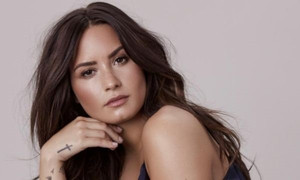 Demi Lovato xuất viện, được chuyển đến trung tâm cai nghiện sau 2 tuần sốc ma túy