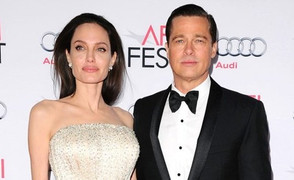 Angelina Jolie nổi giận vì Brad Pitt dần giành được quyền nuôi con
