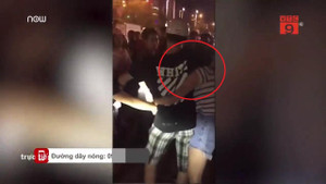 Xôn xao clip vợ bồng con nhỏ đi đánh ghen, chồng chỉ lo che chắn bảo vệ nhân tình