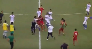 Chuẩn bị ASIAD, cầu thủ Malaysia và UAE hỗn chiến trên sân