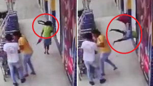 Clip: Ô tô nổ lốp khi đang chạy, người phụ nữ đi bộ chết thảm