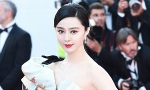 Vì ồn ào của Phạm Băng Băng, hàng loạt hãng truyền thông chung tay ký quy định cát-xê diễn viên