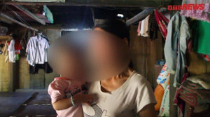 Video: Xót xa người mẹ trẻ đau đớn nói về con 18 tháng tuổi đột nhiên nhiễm HIV