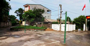 Bị phát hiện, cẩu tặc rút súng tự chế bắn người dân