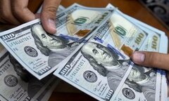Đồng USD hạ nhiệt tại Việt Nam, tăng mạnh trên thế giới