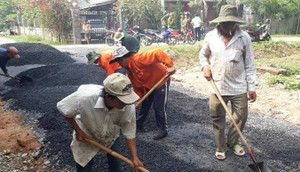 Mạnh thường quân bỏ 200 triệu đồng làm đường bị xử phạt: Sự thật thế nào?