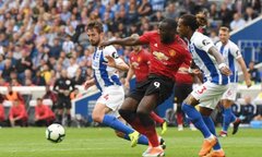 Hàng thủ bạc nhược, MU phơi áo trước Brighton