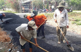Xã quyết định phá bỏ con đường mạnh thường quân đầu tư 200 triệu đồng làm giúp dân