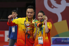 Giám khảo Trung Quốc vào tận phòng tập khen ngợi Thuý Vi