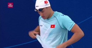 Clip: Hot boy kình ngư Lê Nguyễn Paul khiến triệu con tim thổn thức với khoảnh khắc này