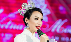 Hoa hậu Ngọc Diễm bật khóc, tuyên bố sẽ rời showbiz