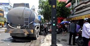 2 học sinh bị xe bồn cán chết thương tâm ở TP.HCM