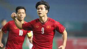 Clip: Xem lại bàn thắng vàng lịch sử của Công Phượng