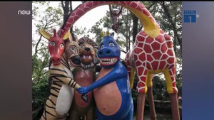 Tượng thần Hy Lạp, nhân vật hoạt hình trong công viên khiến dân mạng cười ngất