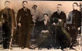 Dinh thự trên mu rùa và thủ lĩnh siêu giàu ở ‘vương quốc thuốc phiện’ Đồng Văn