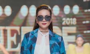 Bị nói cố tình vấp ngã để gây chú ý trên sàn catwalk, Thanh Hằng lên tiếng