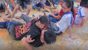 Trò chơi nhạy cảm của học sinh Cần Thơ gây bức xúc: Bộ GD-ĐT yêu cầu xử lý nghiêm