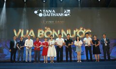 Dòng người chen chân chứng kiến 'Vua Bồn nước'