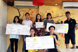 Thuyết trình tiếng Anh dạn dĩ nhờ hoạt động ngoại khóa của 'Lớp học 1000 đồng'