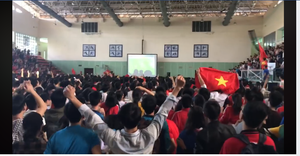 ĐH Bách khoa Hà Nội tổ chức cho sinh viên xem trực tiếp bán kết Olympic Việt Nam và Hàn Quốc