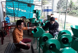 Anh nông dân vùng cao sáng chế một loạt máy nông nghiệp thu lãi cả trăm triệu đồng
