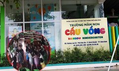 Đuổi việc 3 giáo viên để cả chục học sinh vào đánh một bạn ở trường mầm non