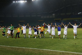 'Nhìn lên khán đài, Olympic Việt Nam thi đấu bằng tinh thần chứ không còn là sức lực'