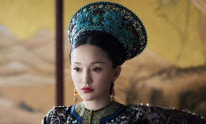 Châu Tấn - từ tuổi thơ cơ cực đến đại hoa đán lặng lẽ, cô đơn