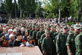 Hàng trăm nghìn người tới lễ viếng thủ lĩnh ly khai miền Đông Ukraine