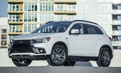 Bảng giá ô tô tháng 9/2018: Mitsubishi tăng giá khó hiểu nhiều mẫu xe