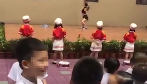 Mời vũ công biểu diễn múa cột trong ngày khai giảng, trường mẫu giáo bị chỉ trích dữ dội