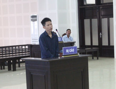 10 năm tù cho kẻ rưới xăng đốt bạn nhậu