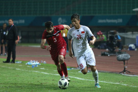 Bùi Tiến Dũng được nghỉ ngơi, Xuân Mạnh, Văn Đức ra sân chiều nay